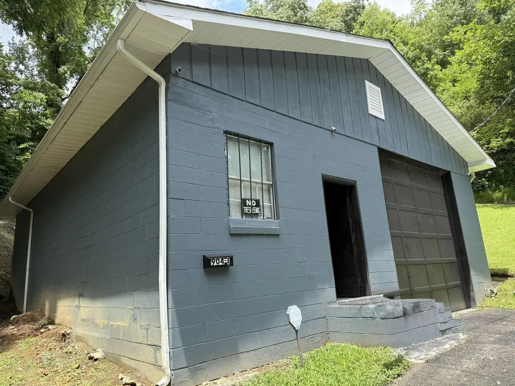 904-A E Cumberland Avenue Middlesboro KY 40965