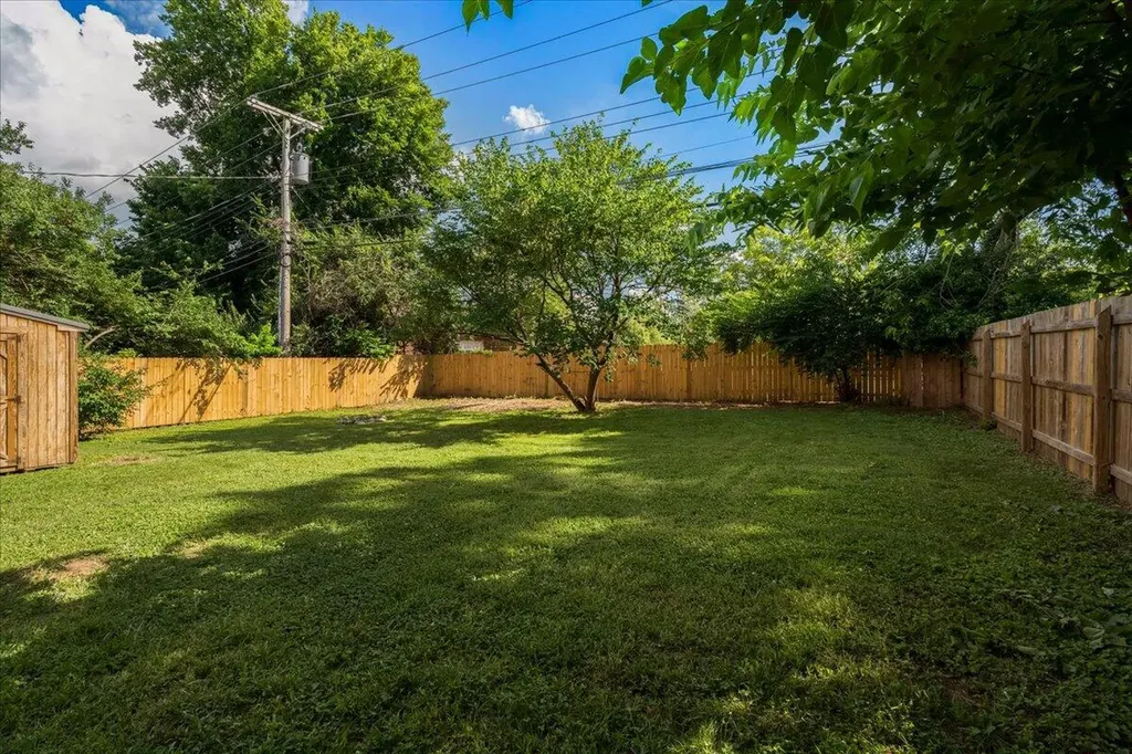634 Cardinal Lane Lexington KY 40503