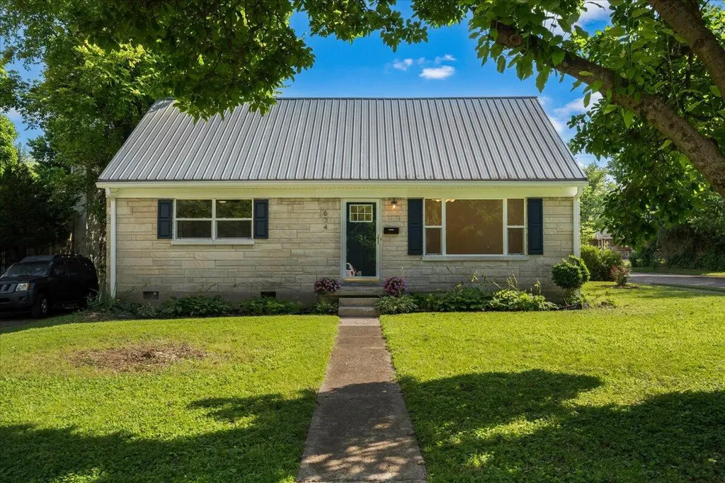 634 Cardinal Lane Lexington KY 40503