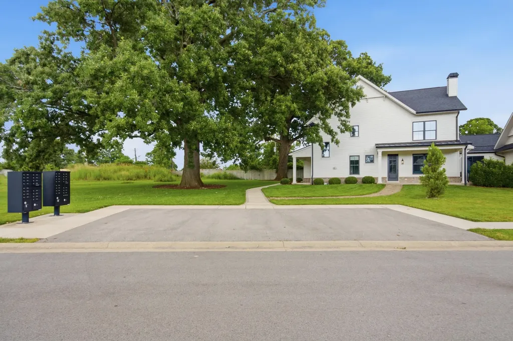 3548 Harper Woods Lane Lexington KY 40515