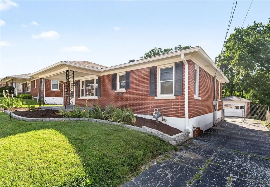 153 Sunset Drive Frankfort KY 40601