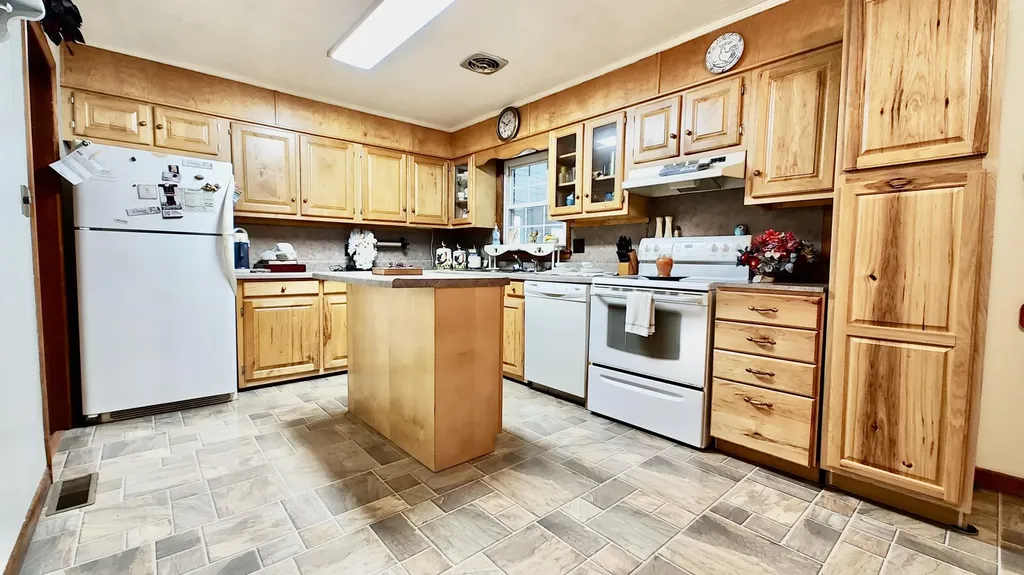 410 Pecan Drive Clinton KY 42031