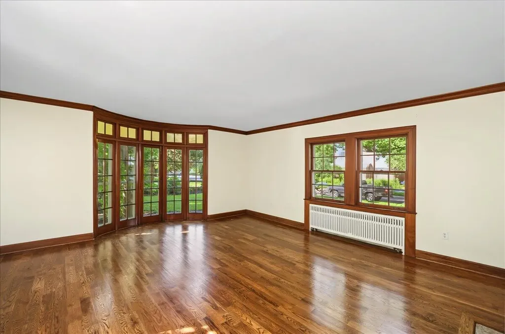 207 Paul Sawyier Drive Frankfort KY 40601