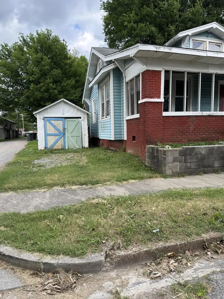 612 N 11th Street Paducah KY 42001