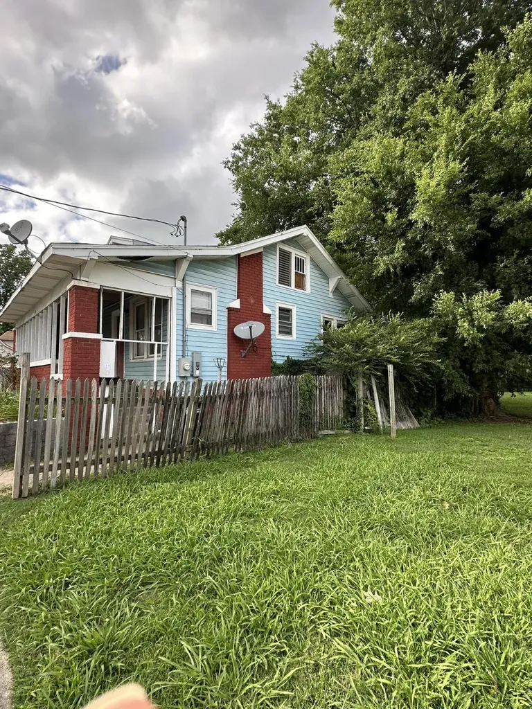612 N 11th Street Paducah KY 42001