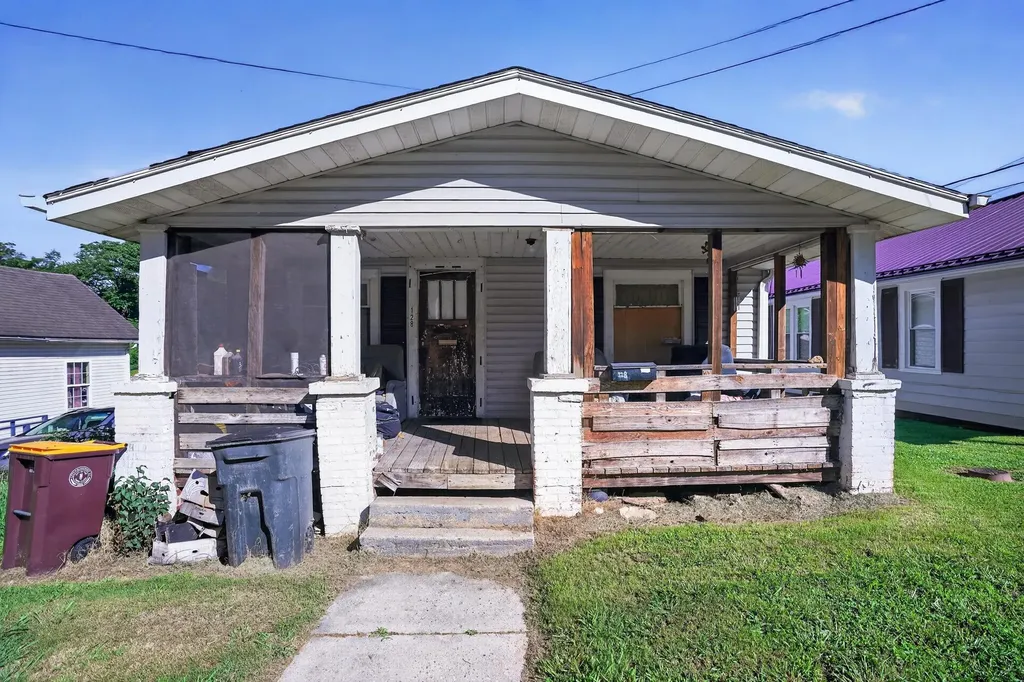 128 Bourne Avenue Somerset KY 42501