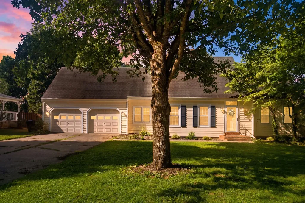 419 Mill Road Midway KY 40347