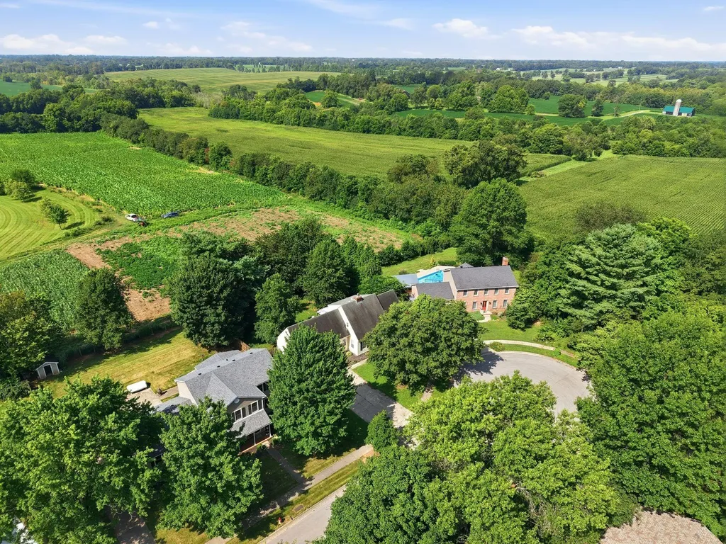 419 Mill Road Midway KY 40347