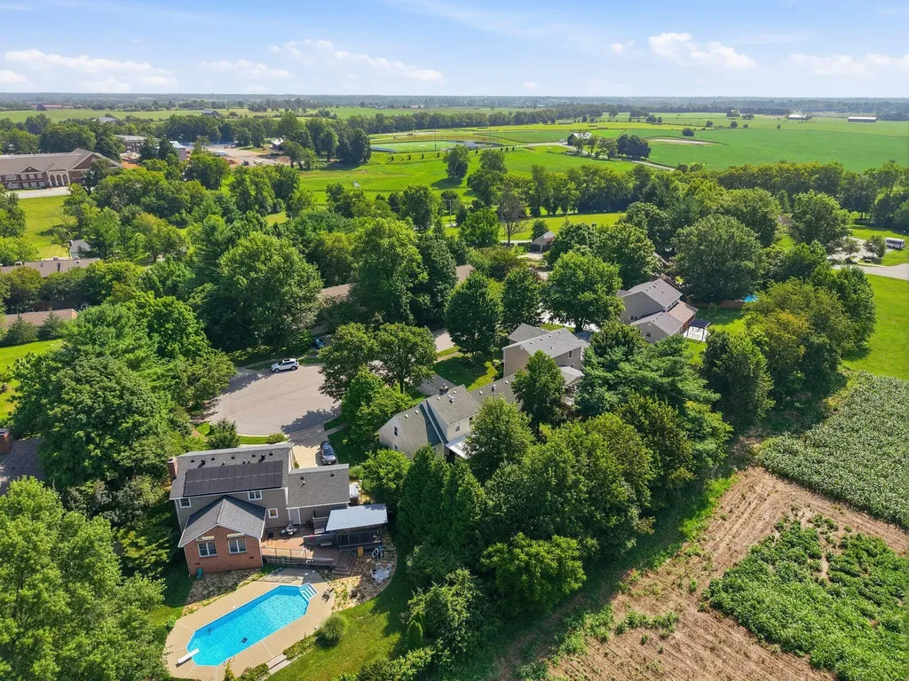 419 Mill Road Midway KY 40347