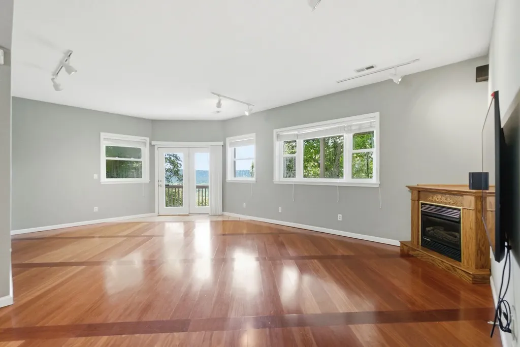 3934 Hickory Hill Drive Somerset KY 42503
