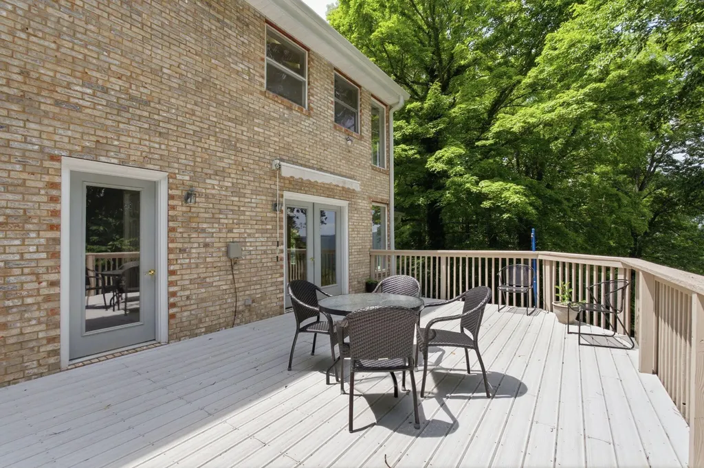 3934 Hickory Hill Drive Somerset KY 42503
