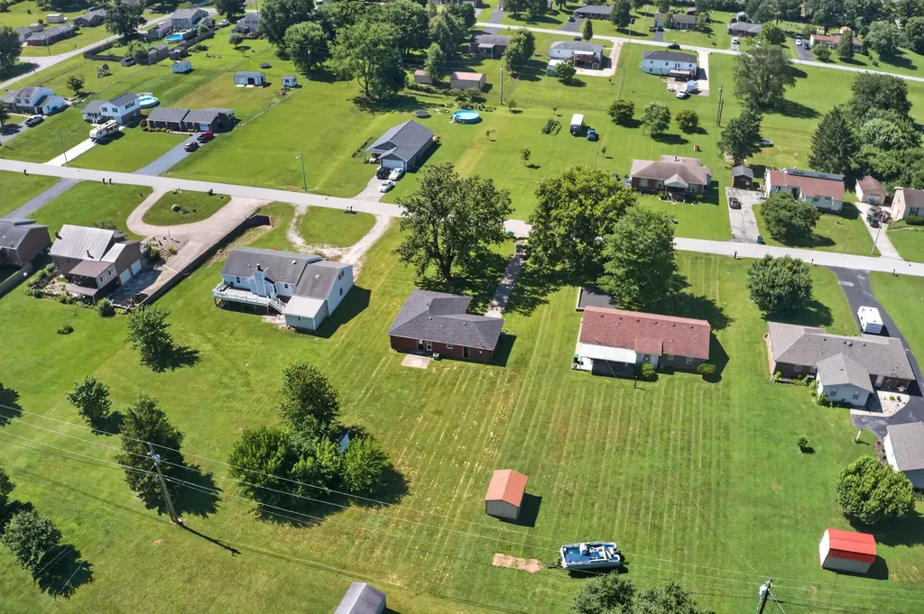 251 Longview Street Harrodsburg KY 40330