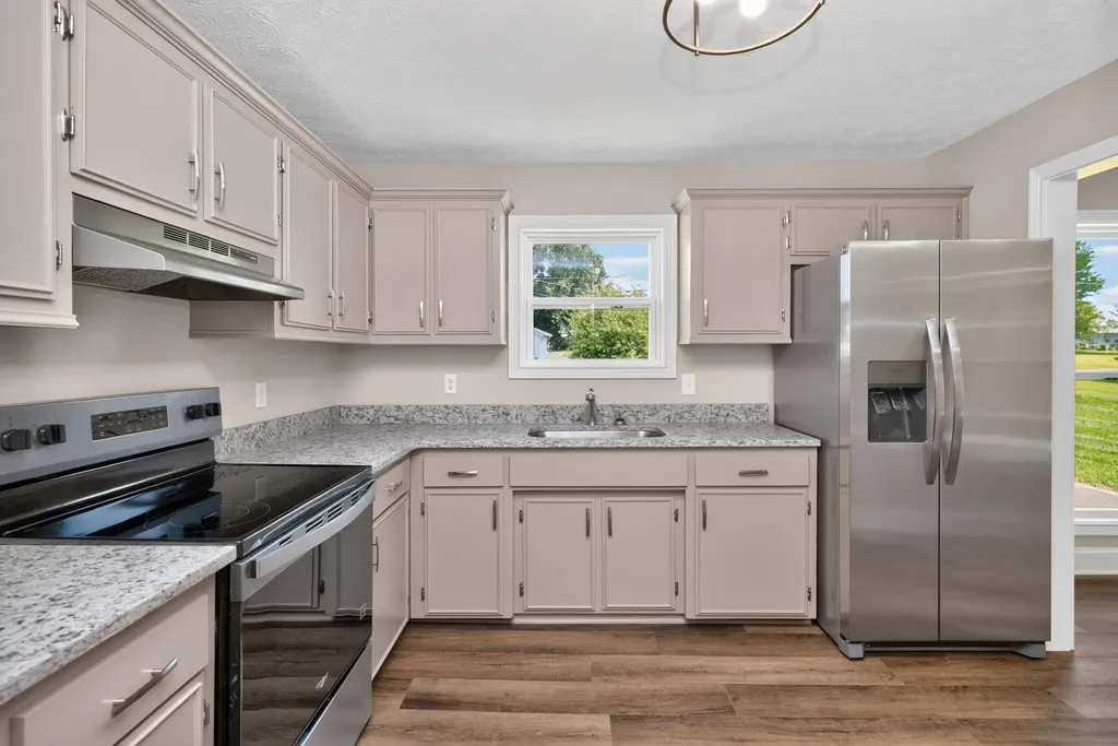 251 Longview Street Harrodsburg KY 40330