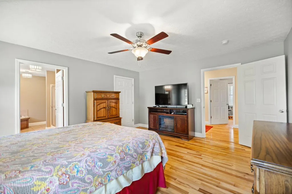 85 E Cherry Drive Science Hill KY 42553