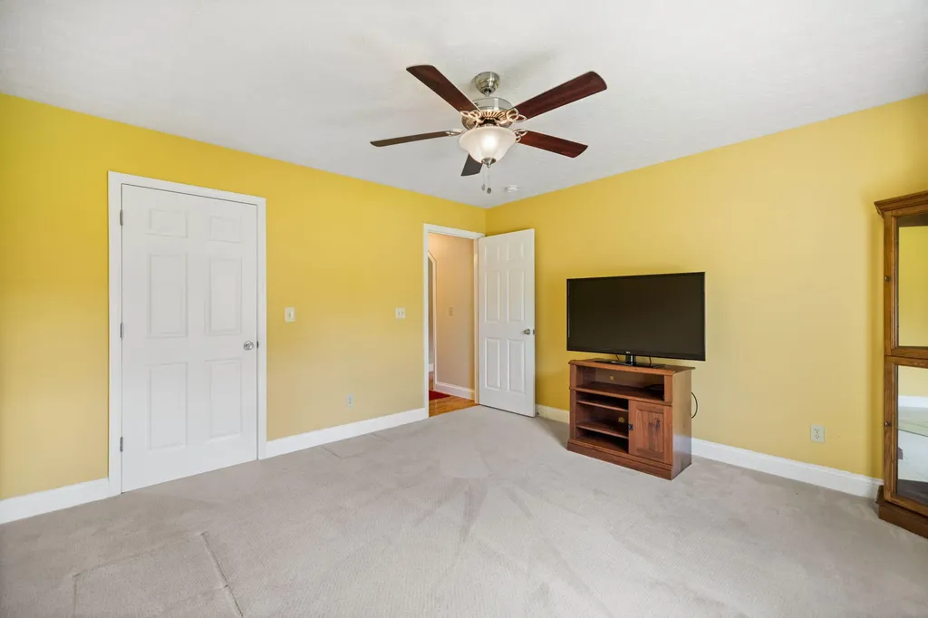 85 E Cherry Drive Science Hill KY 42553