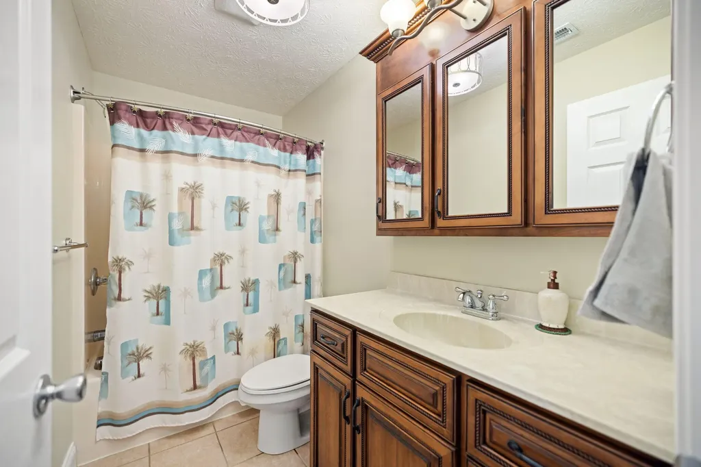 85 E Cherry Drive Science Hill KY 42553