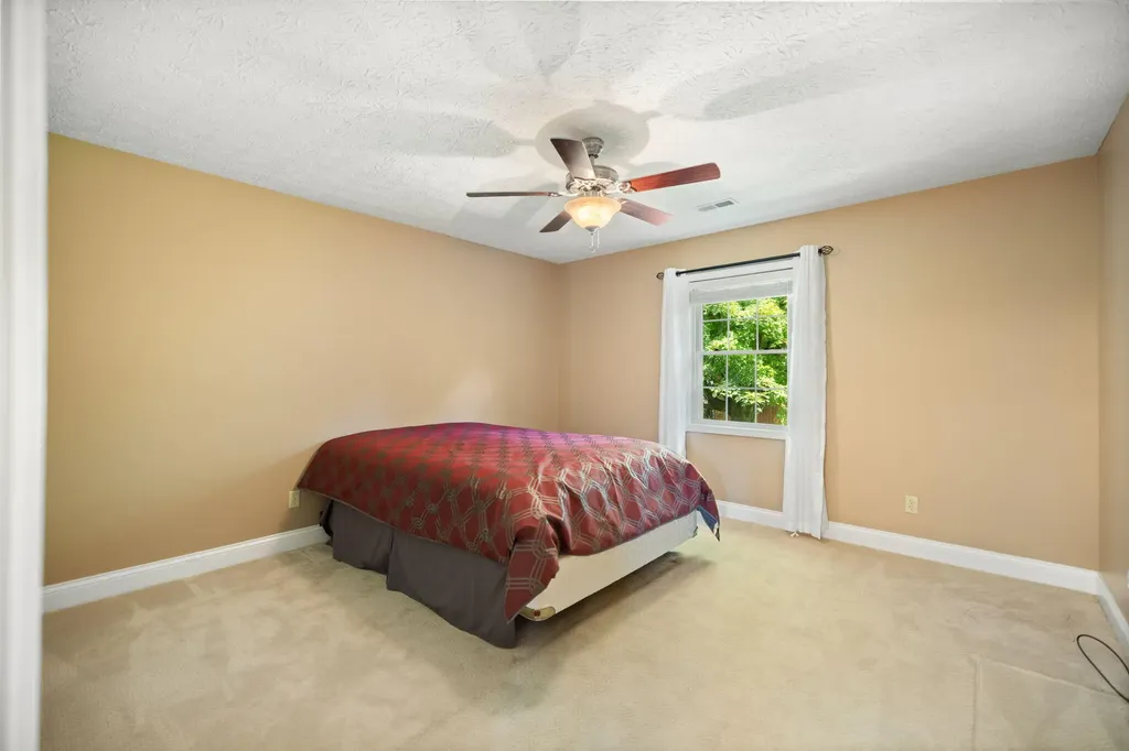 85 E Cherry Drive Science Hill KY 42553