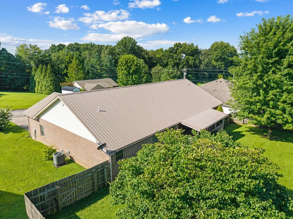 85 E Cherry Drive Science Hill KY 42553