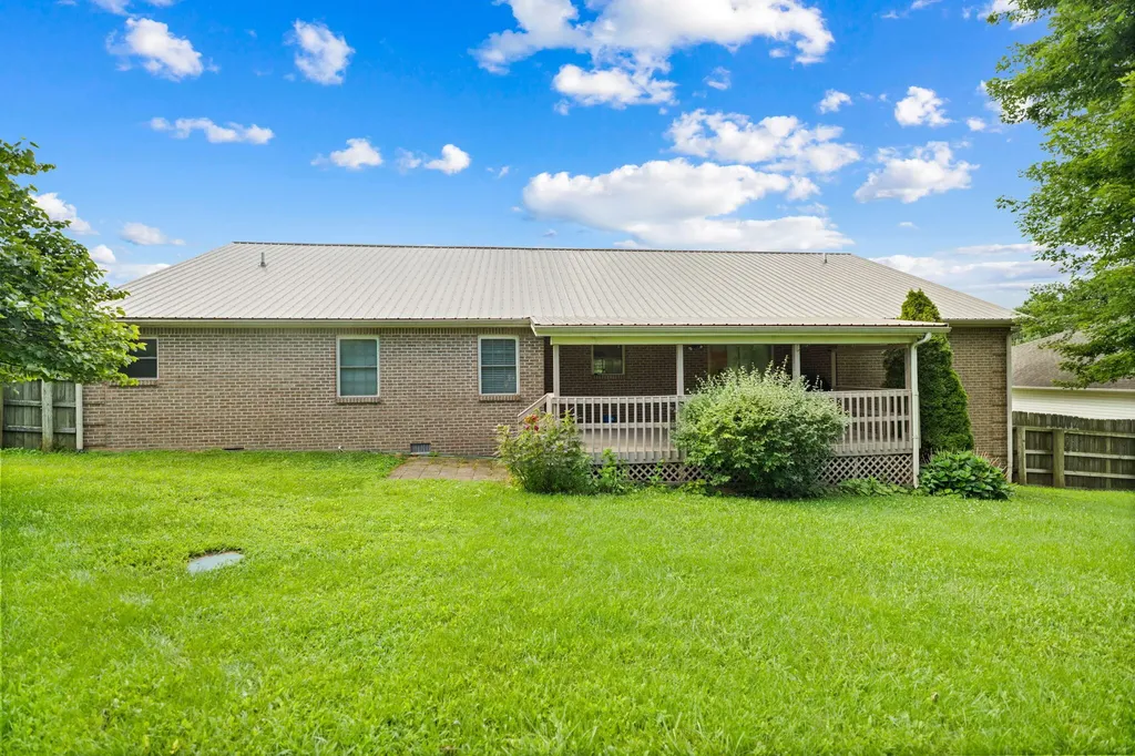 85 E Cherry Drive Science Hill KY 42553
