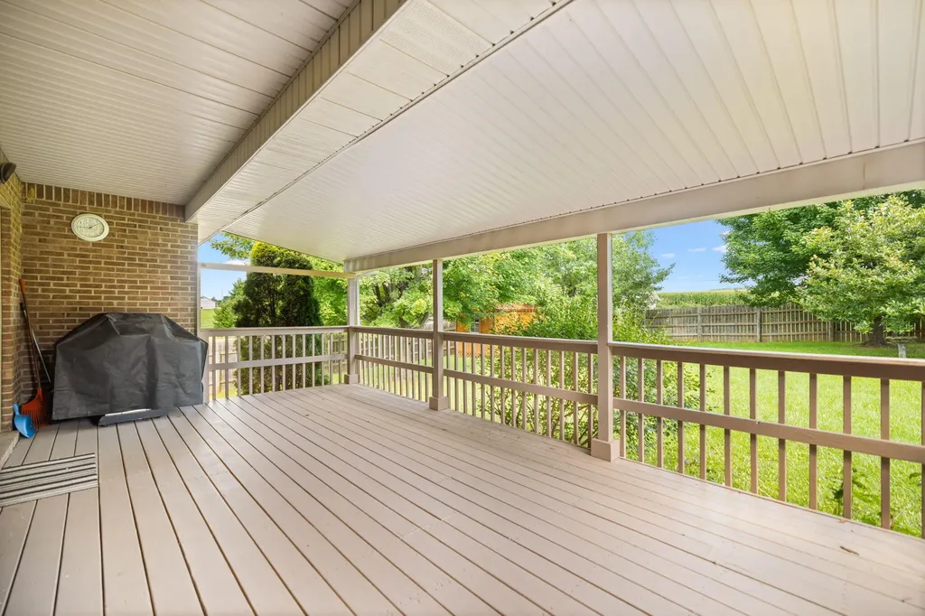 85 E Cherry Drive Science Hill KY 42553