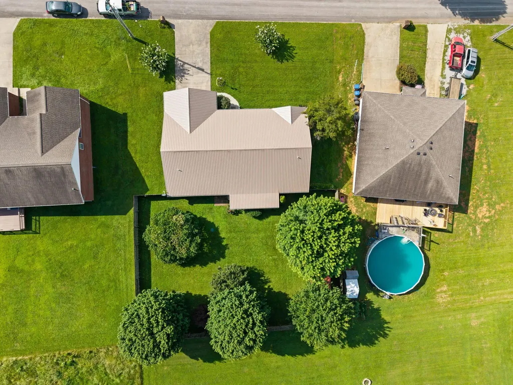 85 E Cherry Drive Science Hill KY 42553