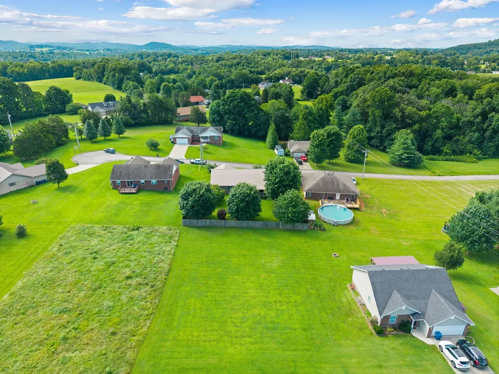 85 E Cherry Drive Science Hill KY 42553