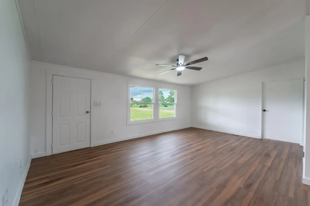 412 Bethlehem Road Waco KY 40385
