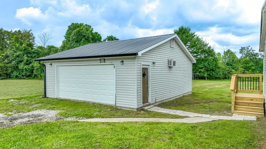 412 Bethlehem Road Waco KY 40385