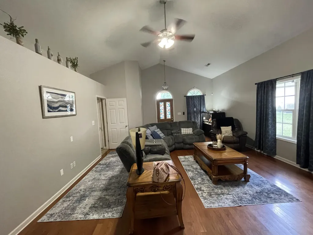 118 Back Stretch Drive Georgetown KY 40324