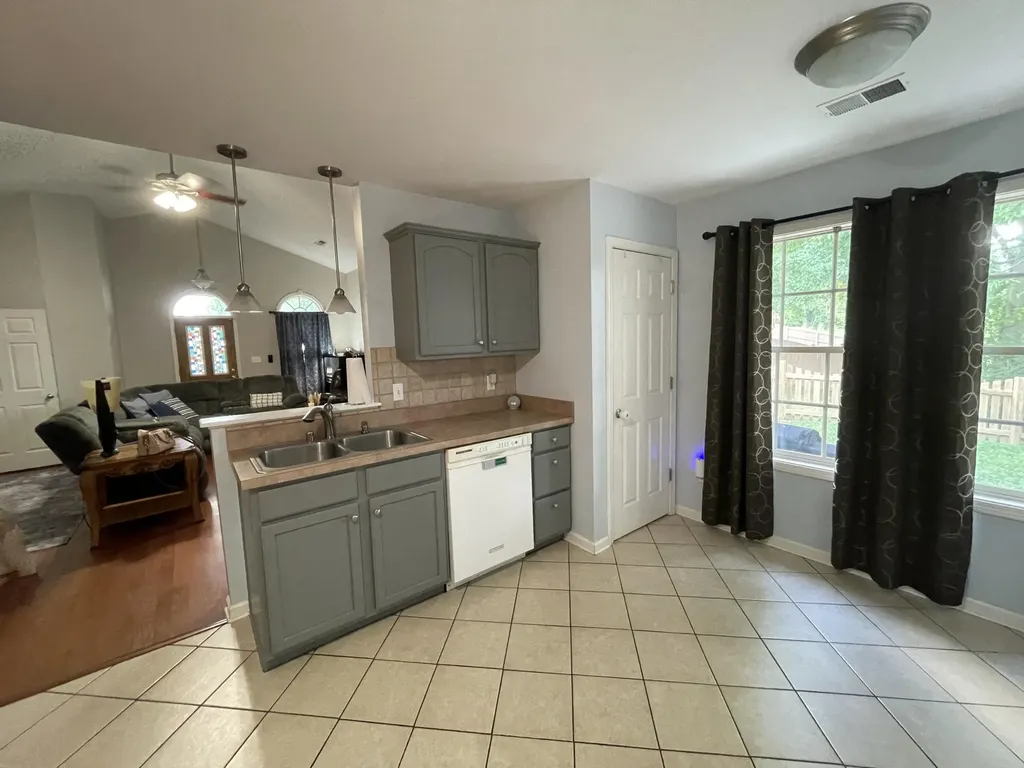 118 Back Stretch Drive Georgetown KY 40324