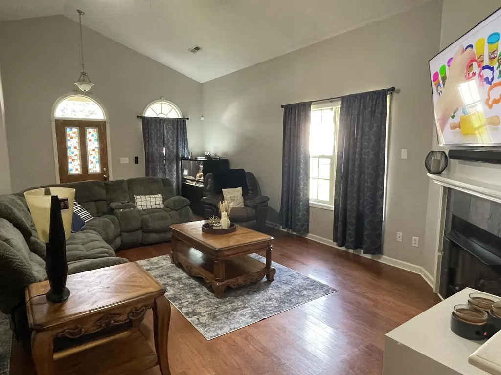 118 Back Stretch Drive Georgetown KY 40324