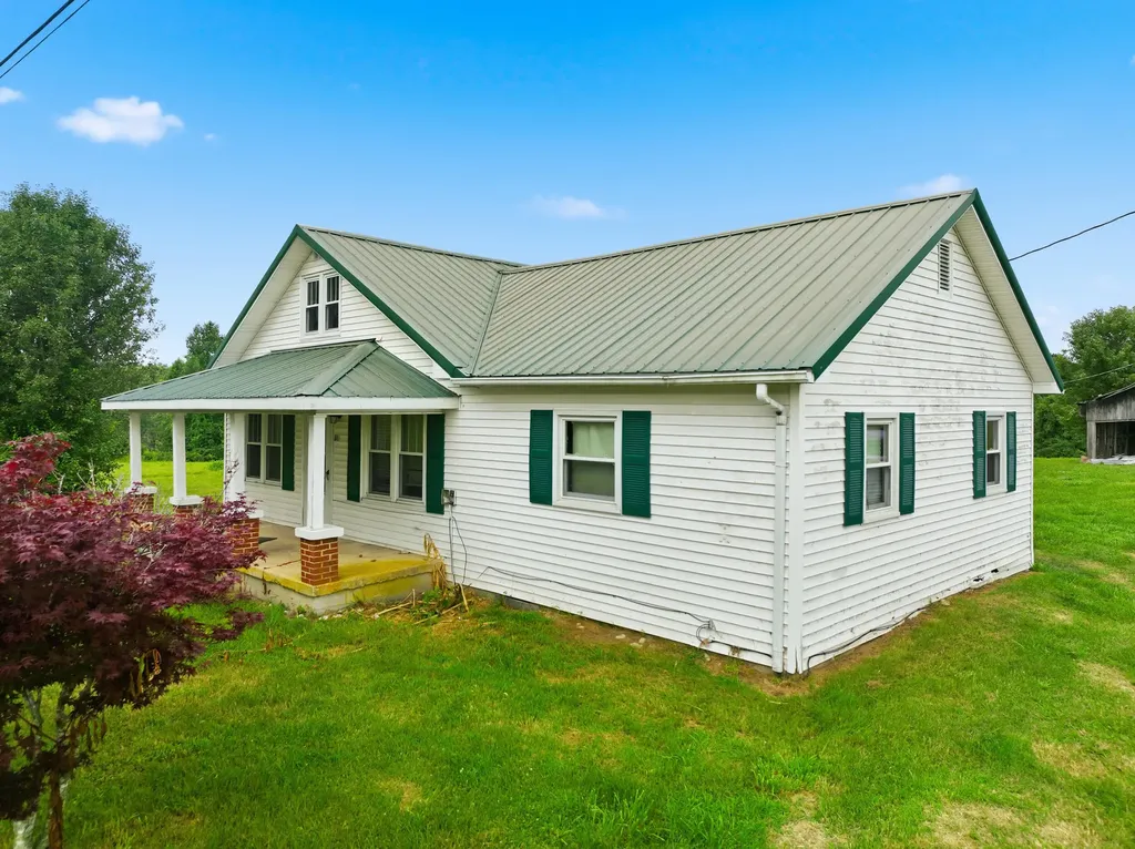 1591 Henson Ridge Road Liberty KY 42539
