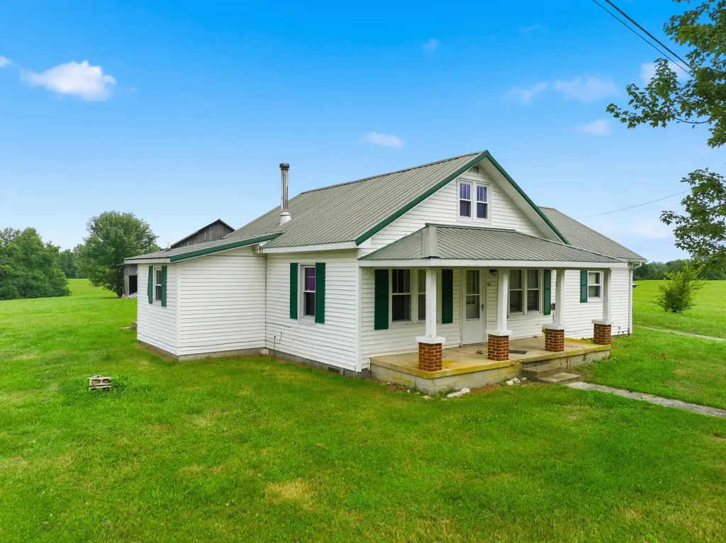1591 Henson Ridge Road Liberty KY 42539