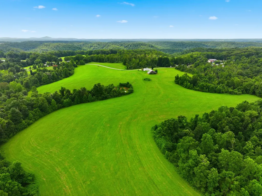 1591 Henson Ridge Road Liberty KY 42539