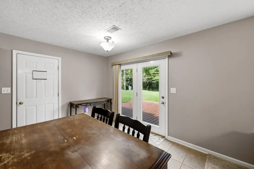 525 Harlan Drive Nicholasville KY 40356