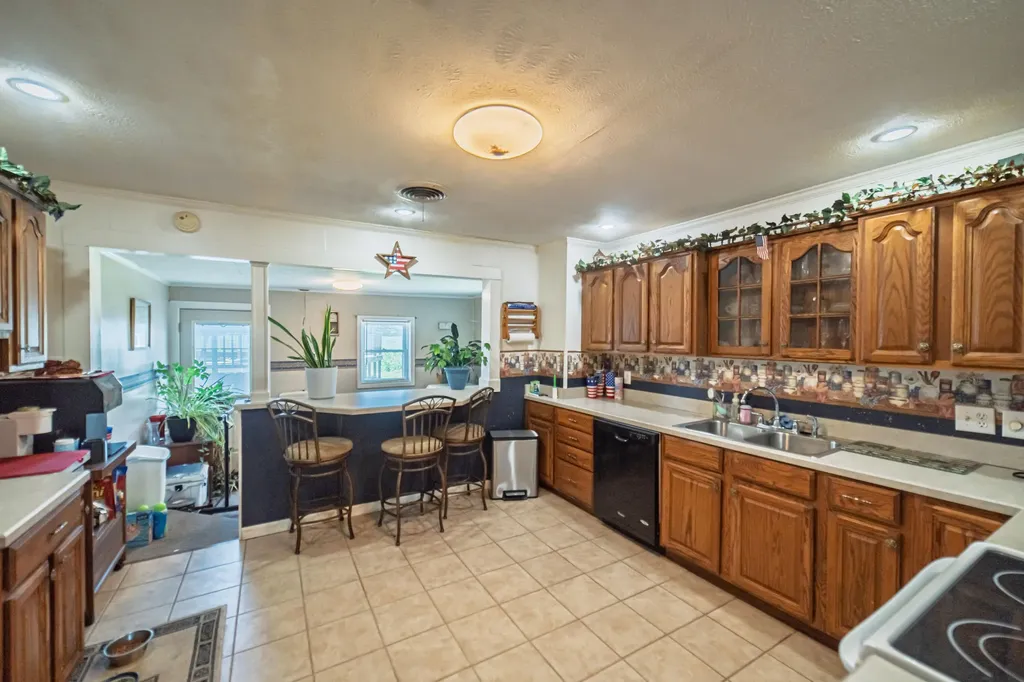 9570 State Route 131 Hickory KY 42051