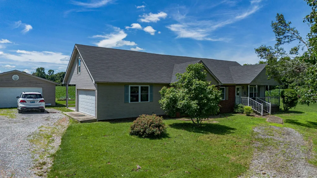 9570 State Route 131 Hickory KY 42051