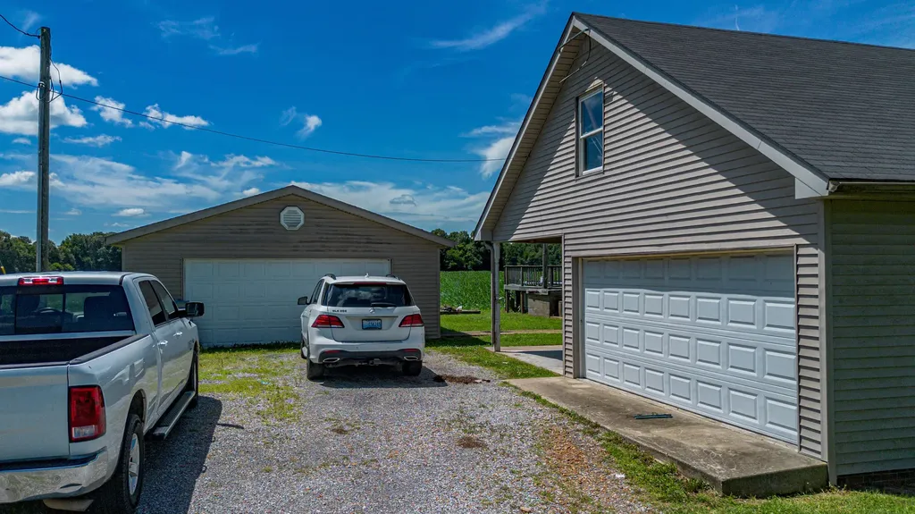 9570 State Route 131 Hickory KY 42051