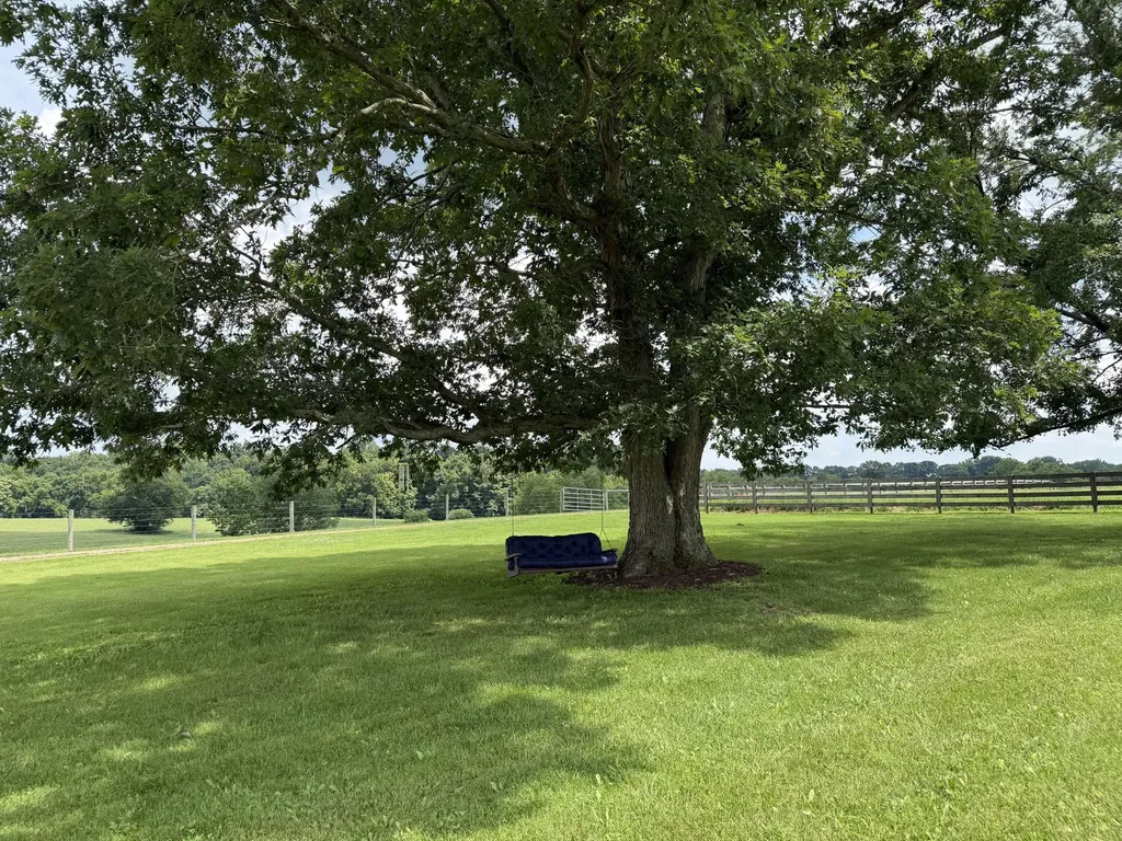 2983 Temple Hill Road Summer Shade KY 42166