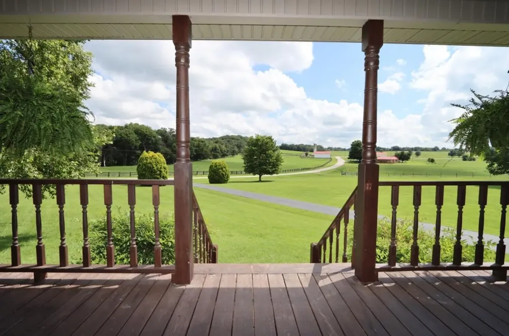 2983 Temple Hill Road Summer Shade KY 42166