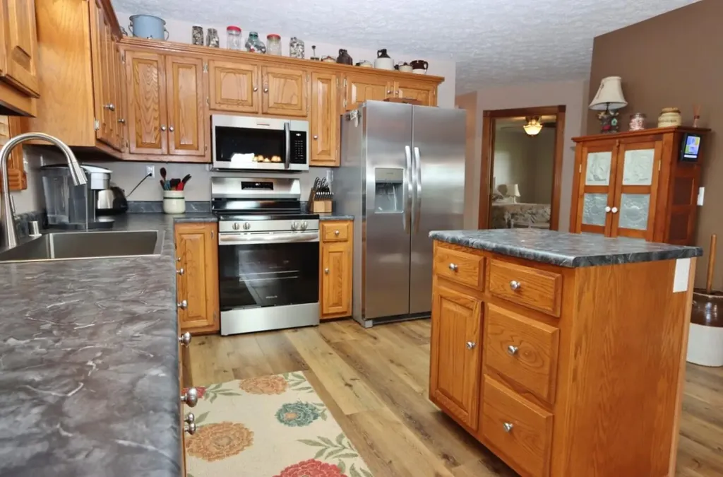 2983 Temple Hill Road Summer Shade KY 42166