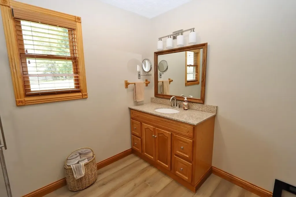 2983 Temple Hill Road Summer Shade KY 42166