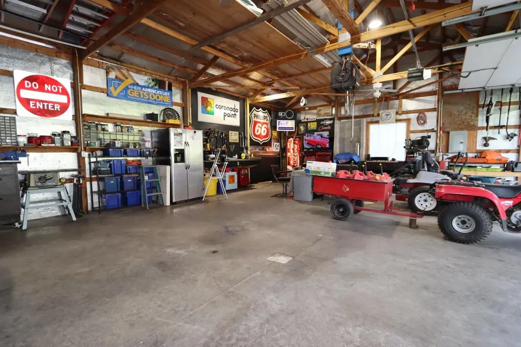 2983 Temple Hill Road Summer Shade KY 42166