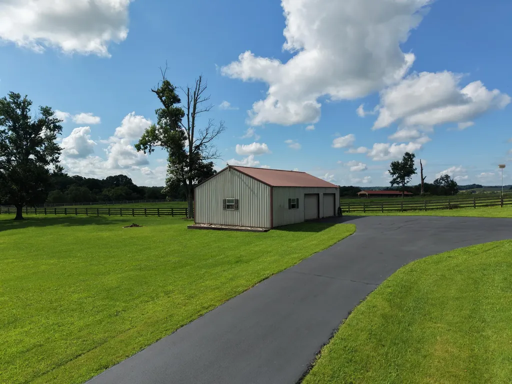 2983 Temple Hill Road Summer Shade KY 42166
