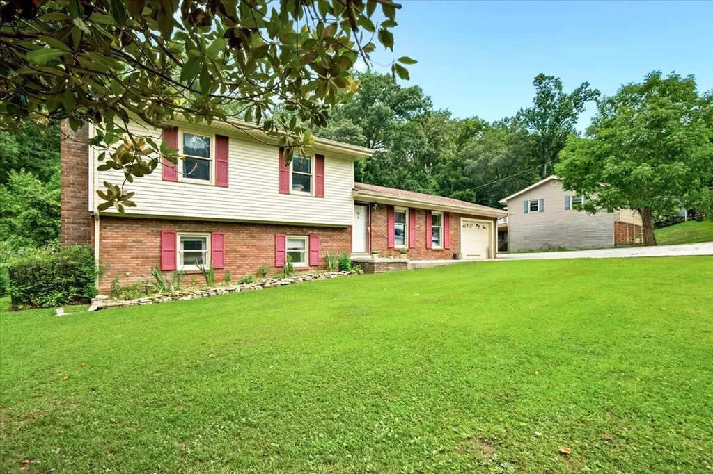 2 Shady Brook Lane Corbin KY 40701