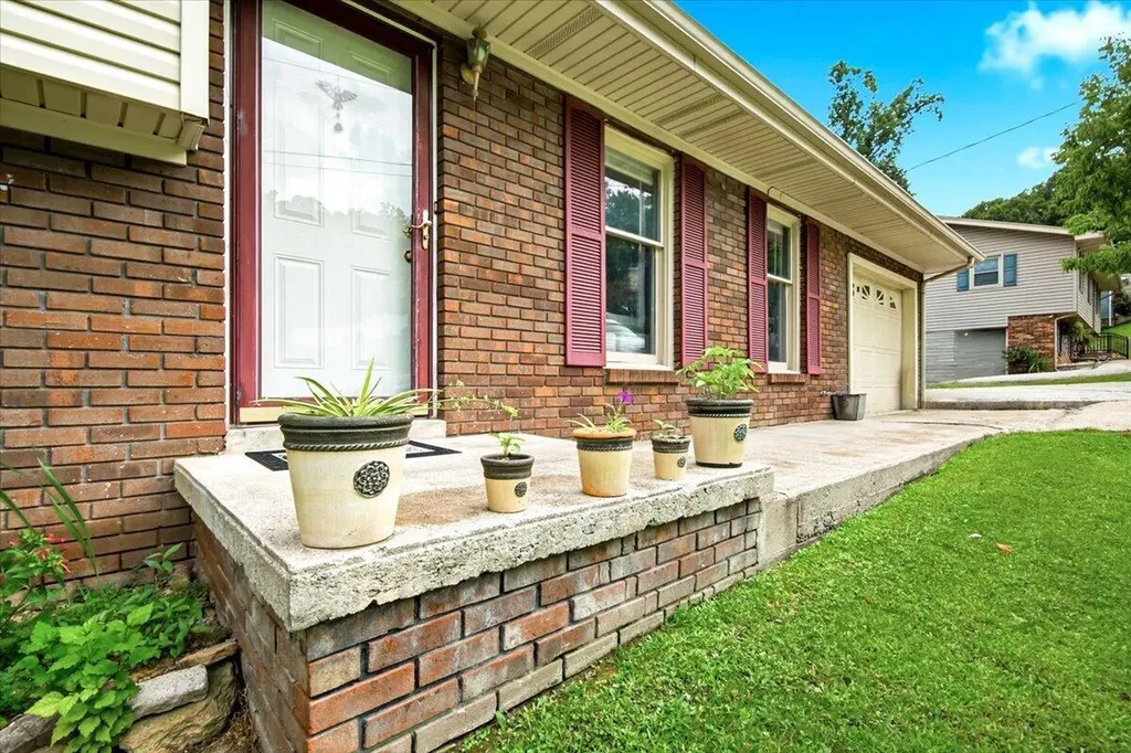 2 Shady Brook Lane Corbin KY 40701