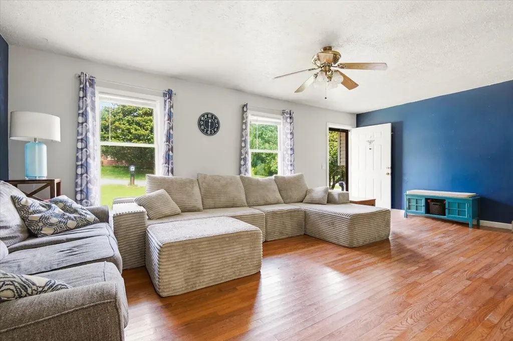 2 Shady Brook Lane Corbin KY 40701
