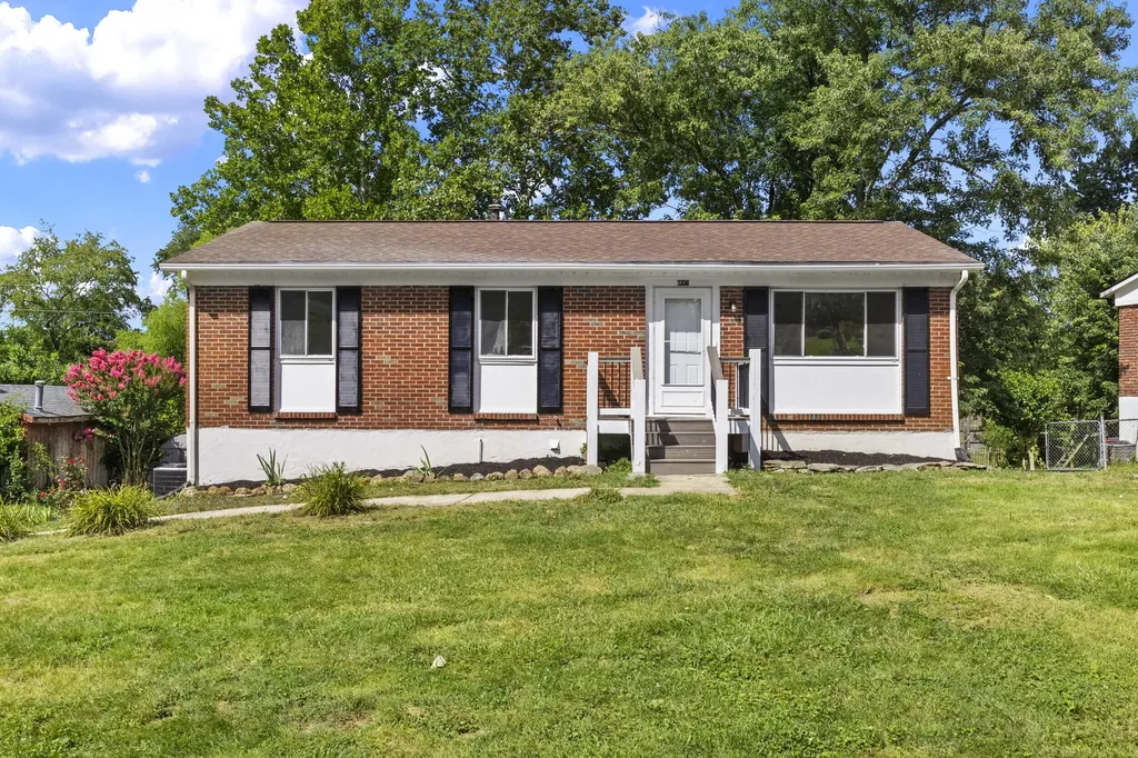106 Redwood Drive Frankfort KY 40601