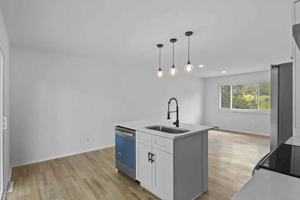 106 Redwood Drive Frankfort KY 40601