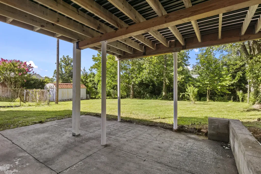 106 Redwood Drive Frankfort KY 40601